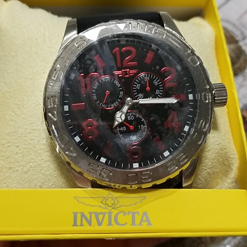 INVICTA MENS WATCH AUTHENTIC